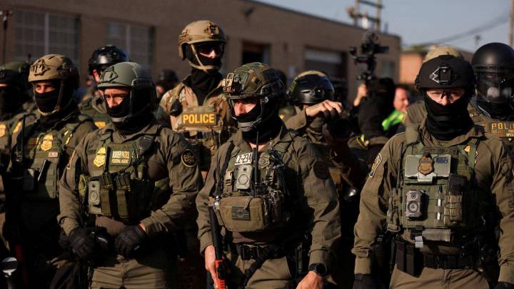 Protesta en Centro de Detención del ICE en Broadview, EUA; Detienen a Manifestantes