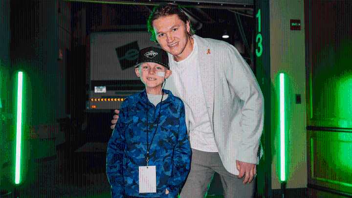 Wild honor 10-year-old fan who dies of leukemia