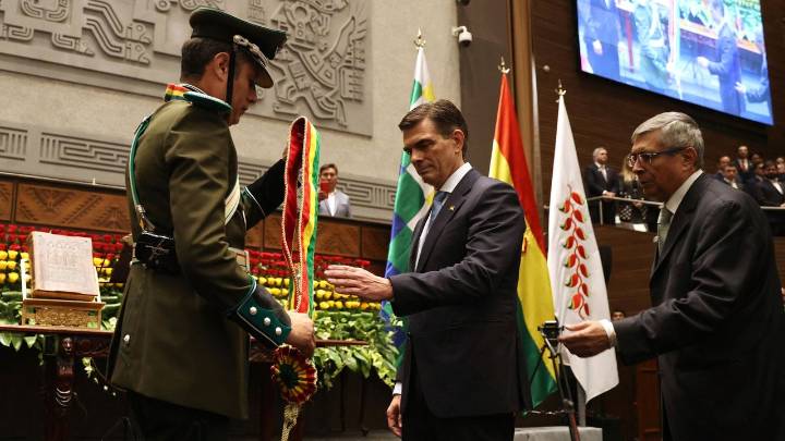 Rodrigo Paz asume la presidencia de Bolivia en medio de la peor crisis económica que enfrenta el país en cuatro décadas