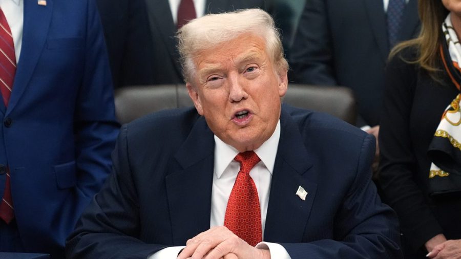 Trump calls on House Republicans to vote to release Epstein files