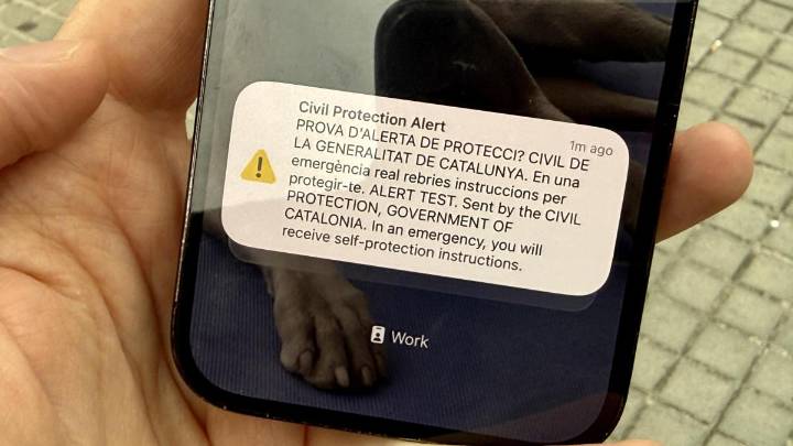 Alrededor de cinco millones de personas han recibido la alerta de emergencias en los móviles en el simulacro masivo de Barcelona