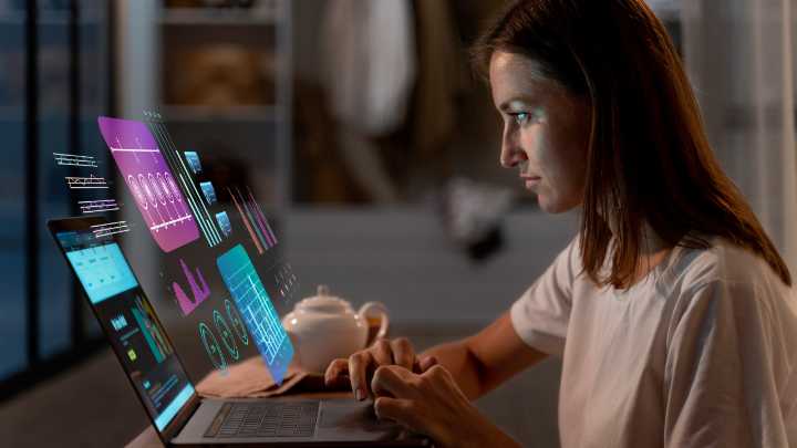 La rápida adopción de PC con IA en México: el desafío de la capacitación de trabajadores