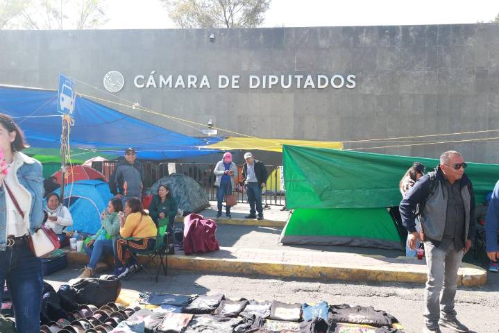 Ofrece Gobierno diálogo a magisterio en marco de concordia y respeto