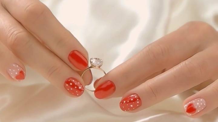 The cost of saying ‘I do’ is climbing fast, due in part to tariffs & rising gold prices