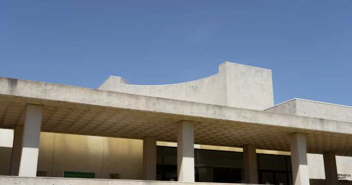 Fort Worth considered leasing community arts center to TCU. Here’s why it didn’t