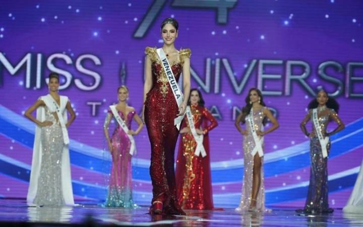 Stephany Abasali deslumbra en Tailandia y es segunda finalista en el Miss Universo 2025