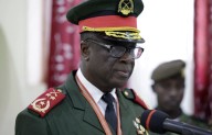General jura como presidente de transición de Guinea-Bissau, tras golpe de Estado