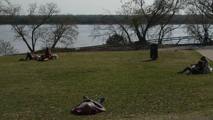 El tiempo en Rosario: jueves con pocas nubes y temperatura en aumento