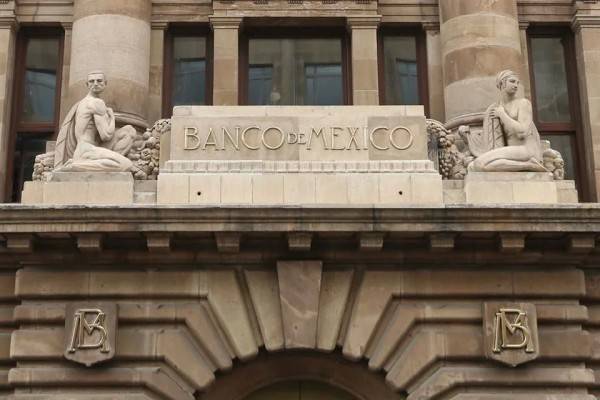 Reduce Banxico su tasa a 7.25% tras contracción del PIB