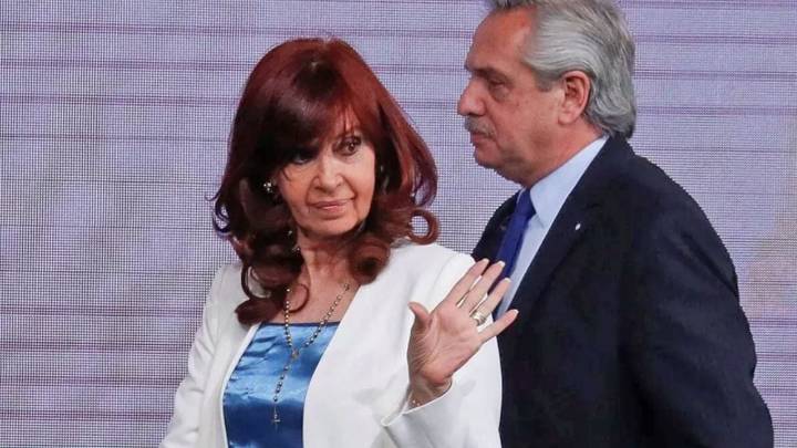 Alberto Fernández reapareció con todo: cruzó a Cristina por su carta y respaldó a Kicillof