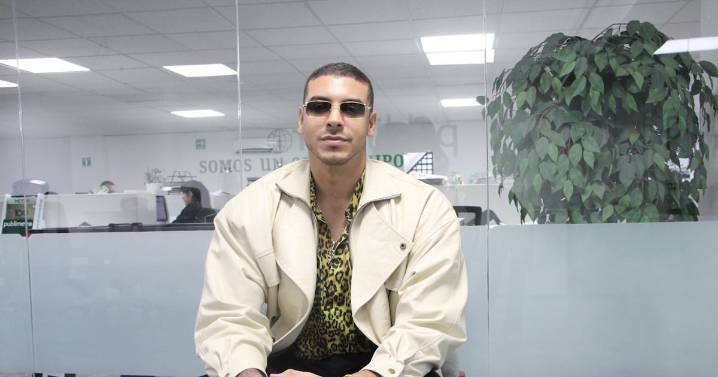 Manuel Medrano lanza ‘Superior’ y celebra 10 años de carrera en el Palacio de los Deportes