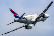 Latam Airlines suspende temporalmente sus vuelos a Venezuela por precaución.