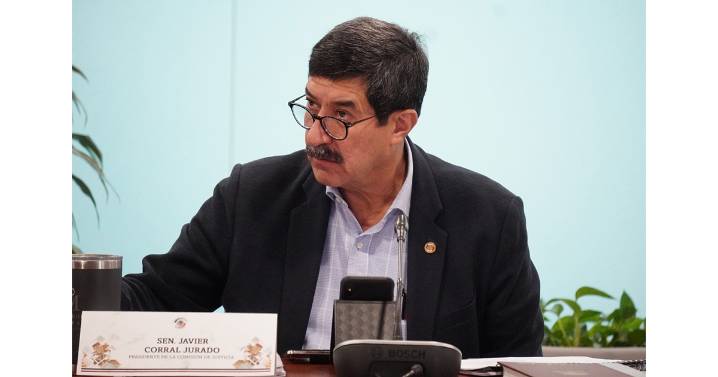 Truena Corral contra diputados de Morena por aprobar reelección de Acosta