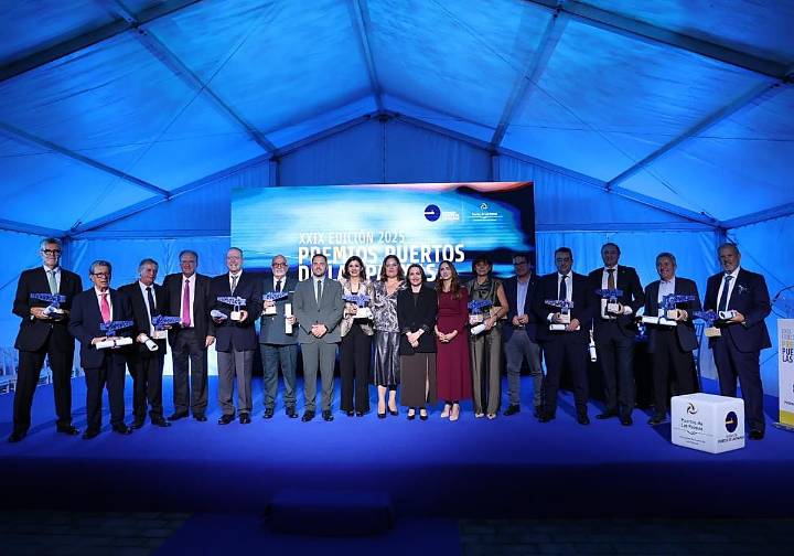 El Puerto reconoce a nueve figuras clave