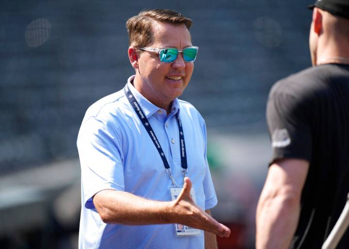 From the executive suite to the dugout: Guardians’ new coach leaves front office job for a return to the field