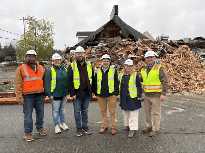 Senator Liias and Sno-Isle staff visit future site of new Mariner Library Community Campus