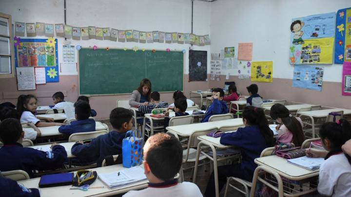 Libertad para aumentar: el Gobierno desreguló los aranceles de los colegios privados