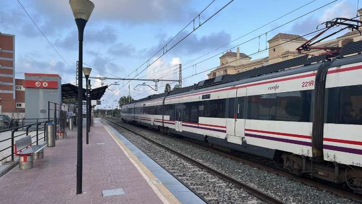 El Gobierno da la espalda al Cercanías del Poniente almeriense