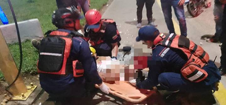 Mujer muere tras caer de una moto y ser arrollada por un vehículo en Aragua