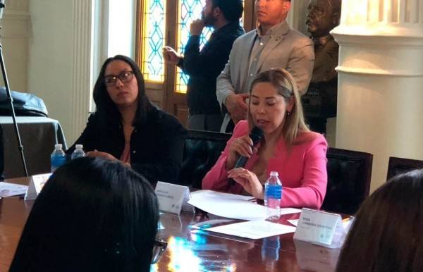 Construyen cimientos para Cabildo de Mujeres