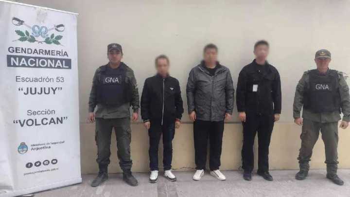 Seis chinos fueron expulsados del país tras un operativo en Volcán