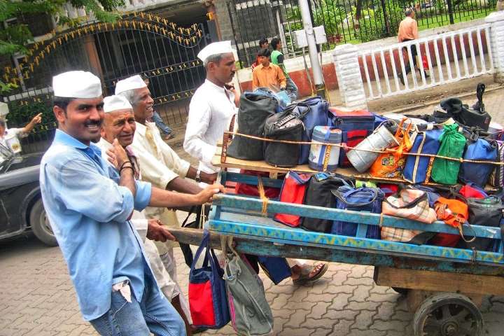 Lunchtime politics: Mumbai’s dabbawalas deliver blow to Uddhav Sena, shift to BJP for better service