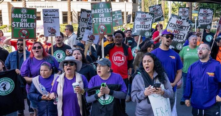 Trabajadores de Starbucks intensifican huelga durante el Black Friday en EU