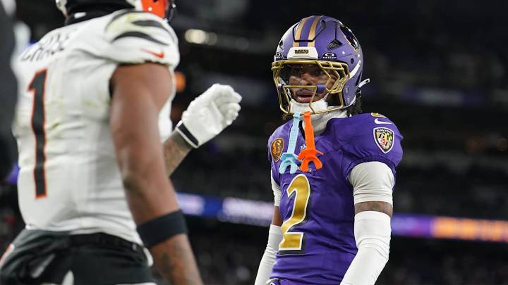 Nate Wiggins Exits Ravens Game With Foot Injury