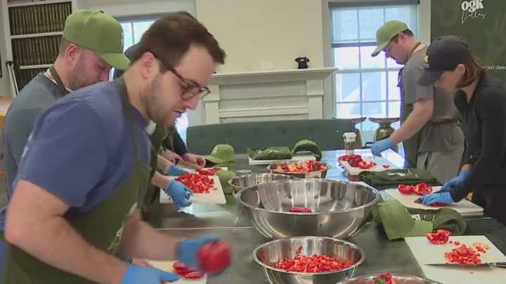 Dallas SNAP recipients turn to local groups as funding remains uncertain