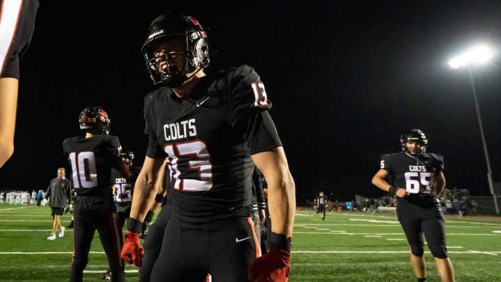 OSAA 5A football playoffs | Thurston Colts defeats Bend…