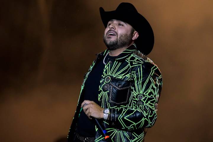 Gerardo Ortiz libra la cárcel: es sentenciado a 36 meses de libertad condicional por participar en concierto vinculado al narco