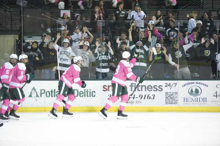 Beavers’ power play stays hot in convincing win over Lake Superior State