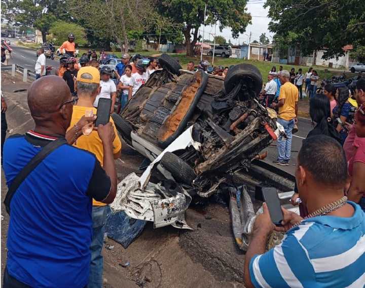Doble tragedia vial en San Félix: dos fallecidos y varios heridos...