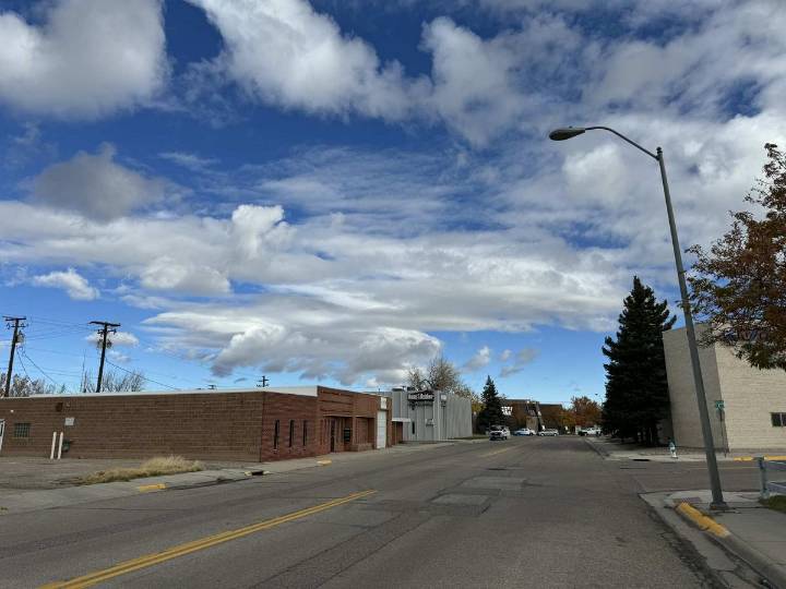 Natrona County Road & Weather Report: Sunshine Continues Amid High Winds (11/4/25)