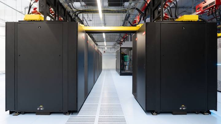 Un país europeo acaba de lanzar un superordenador futurista: es potente y tiene cero emisiones