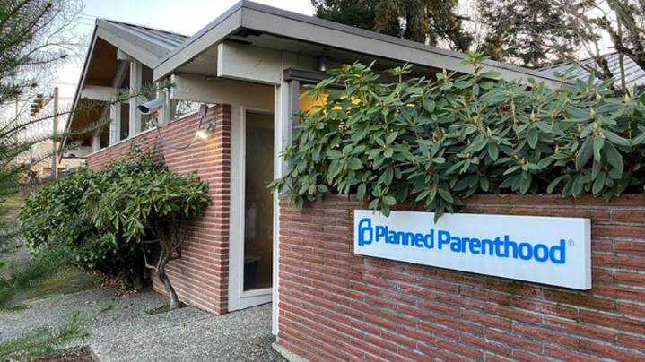 Republicans and pro-life groups work to end taxpayer funding for Planned Parenthood nationwide