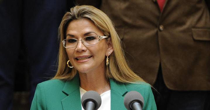 El Supremo de Bolivia anula la condena de 10 años de cárcel y pone en libertad a la expresidenta Jeanine Áñez