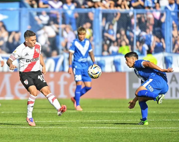 River empató con Vélez por el Torneo Clausura y complicó su ingreso a la Copa Libertadores