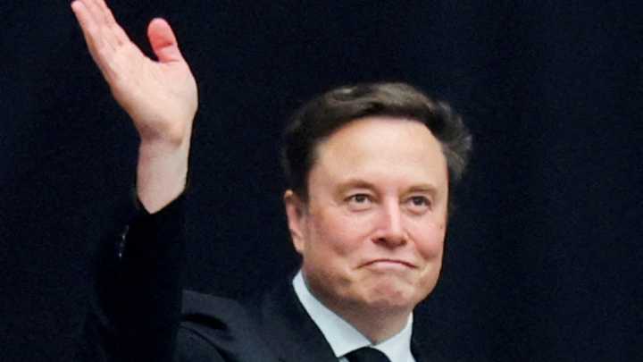 Will Tesla allow texting while driving? See what Musk said.