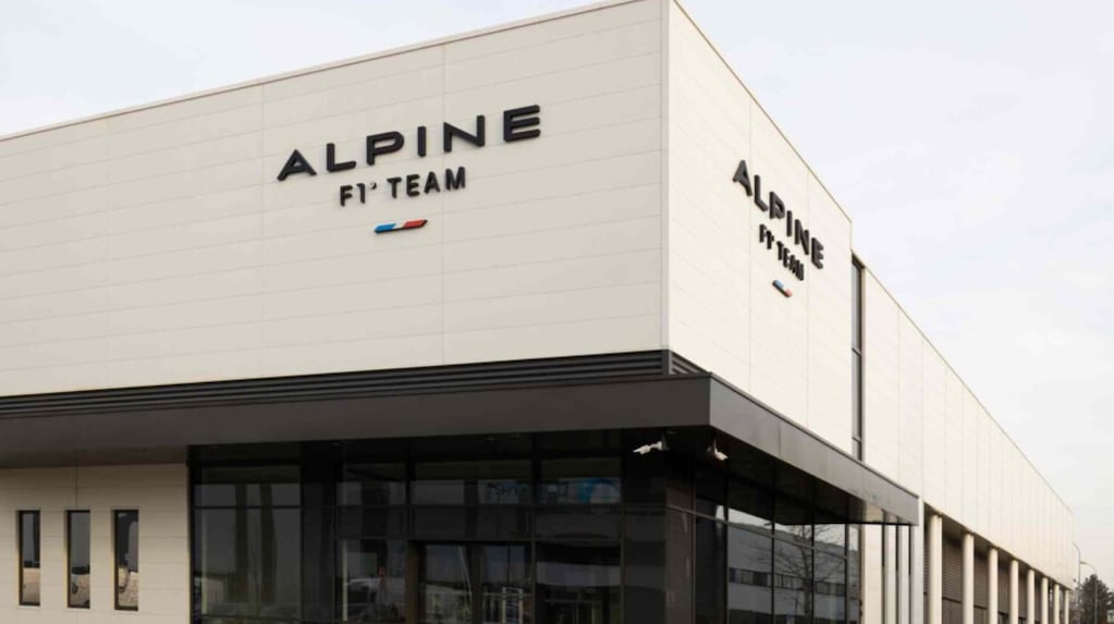 Intrusos entraron por la fuerza a la sede de Alpine pero no se llevaron nada: investigan un posible espionaje