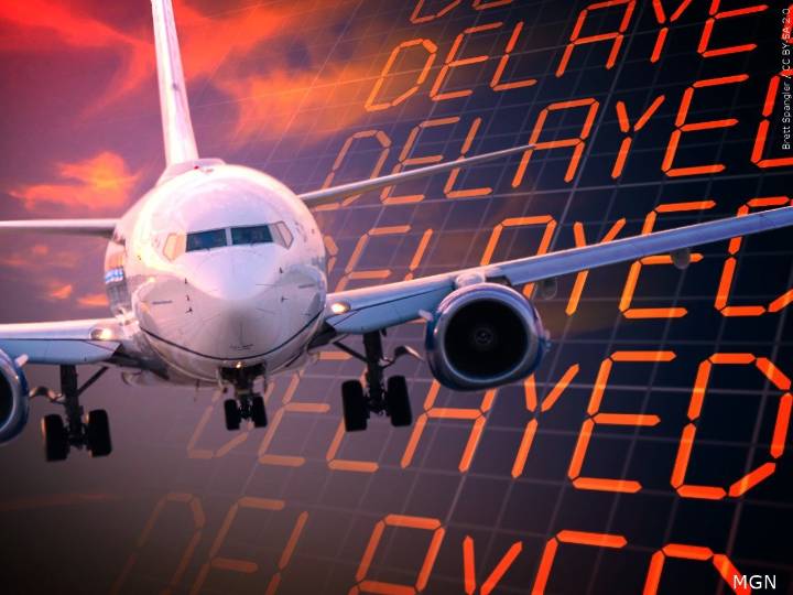 White House drops plan to make airlines pay travelers for delayed flights