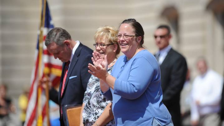 Supreme Court declines to take up Kim Davis appeal