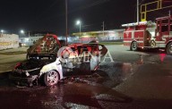 Vehículo se incendia en glorieta del Eje Vial Juan Gabriel en Ciudad Juárez