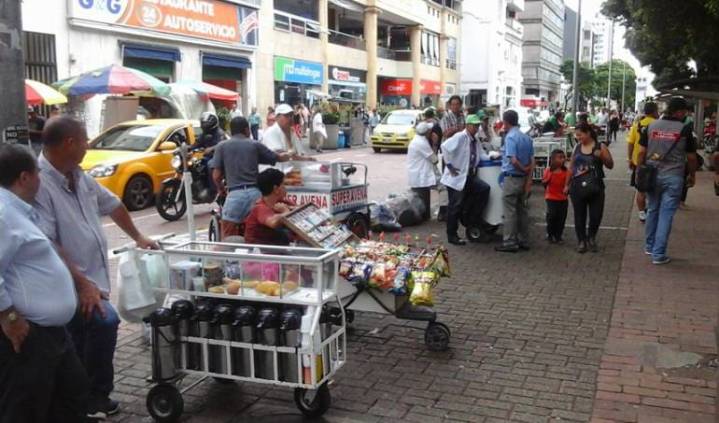 Vendedores ambulantes presentan denuncia ante el Ministerio de Trabajo por presunta explotación