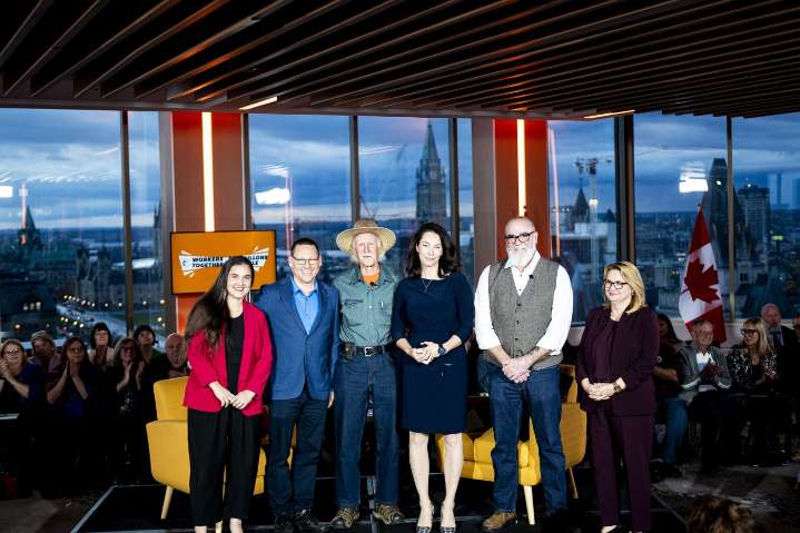 All 5 NDP leadership candidates qualify for debate next month