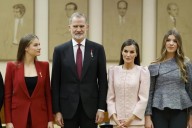 El mundo académico señala al Rey como eje de la "concordia" y Felipe VI responde: "Estaré siempre a su servicio"