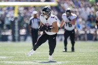 Lions add veteran tight end to practice squad, release offensive lineman