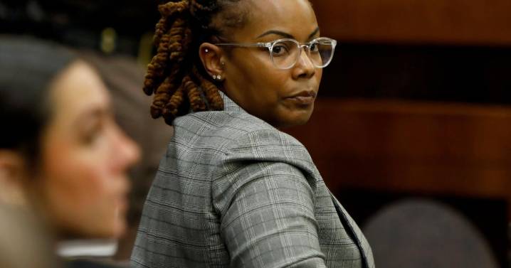 Jury deliberates in $40M lawsuit filed against administrator by teacher who was shot by 6-year