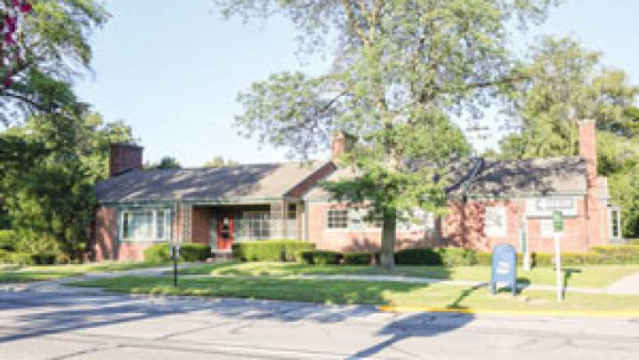 Despite revisions, Grosse Pointe Woods residents still oppose rezoning for Mack