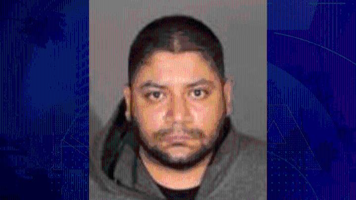 Man charged with sexually assaulting young girl at Hollywood restaurant